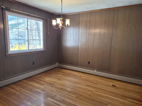 9 Moe Street Nashua NH 03062