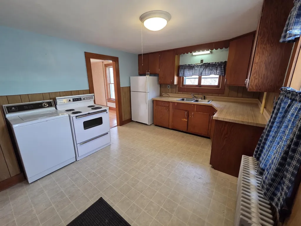 407 Lake Road St. Albans Town VT 05478