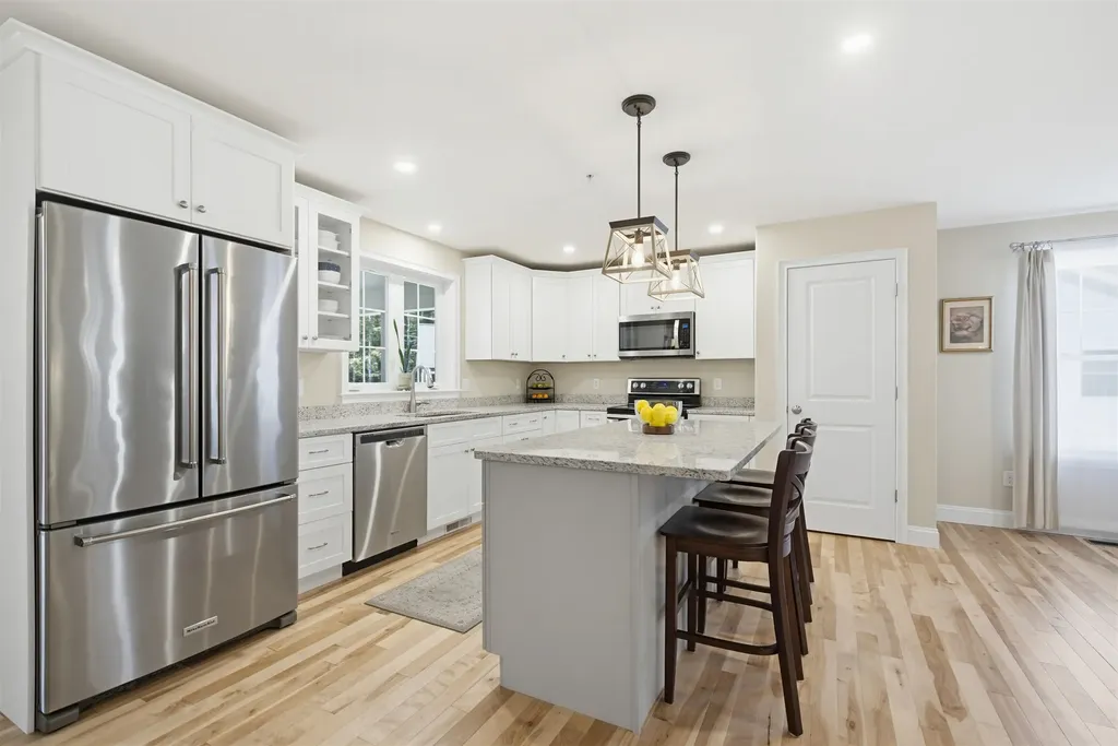 46 Three Ponds Drive Brentwood NH 03833