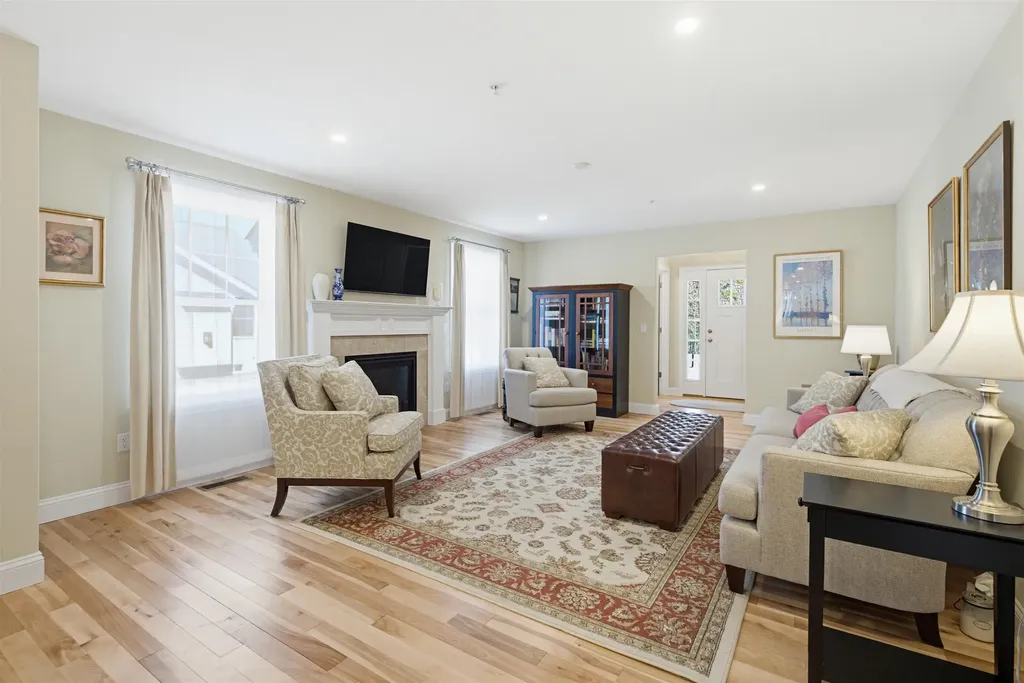 46 Three Ponds Drive Brentwood NH 03833