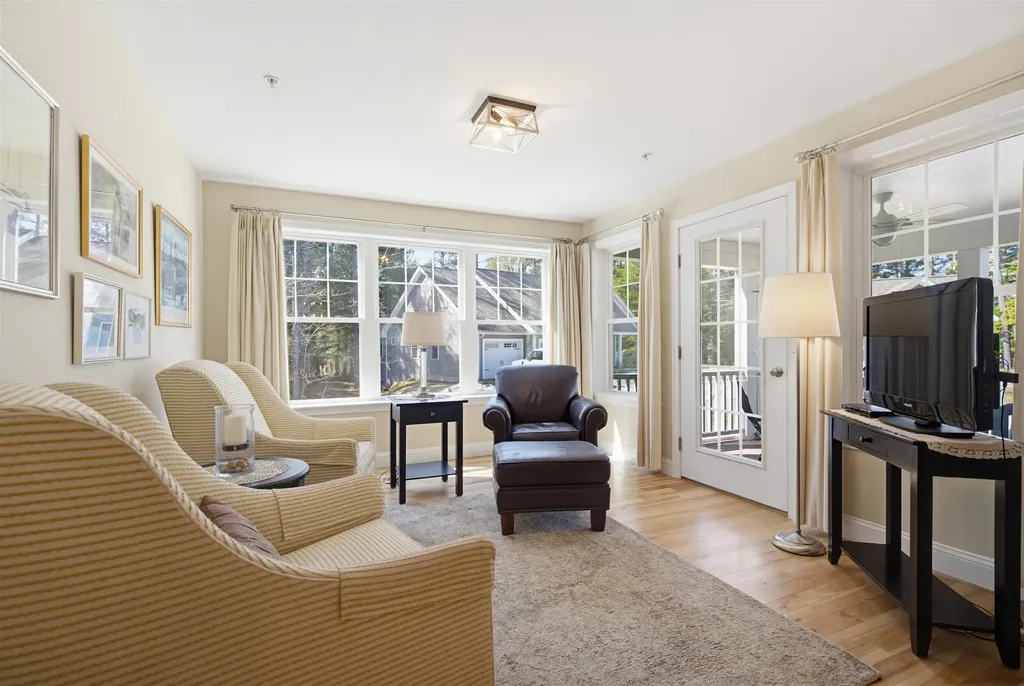 46 Three Ponds Drive Brentwood NH 03833