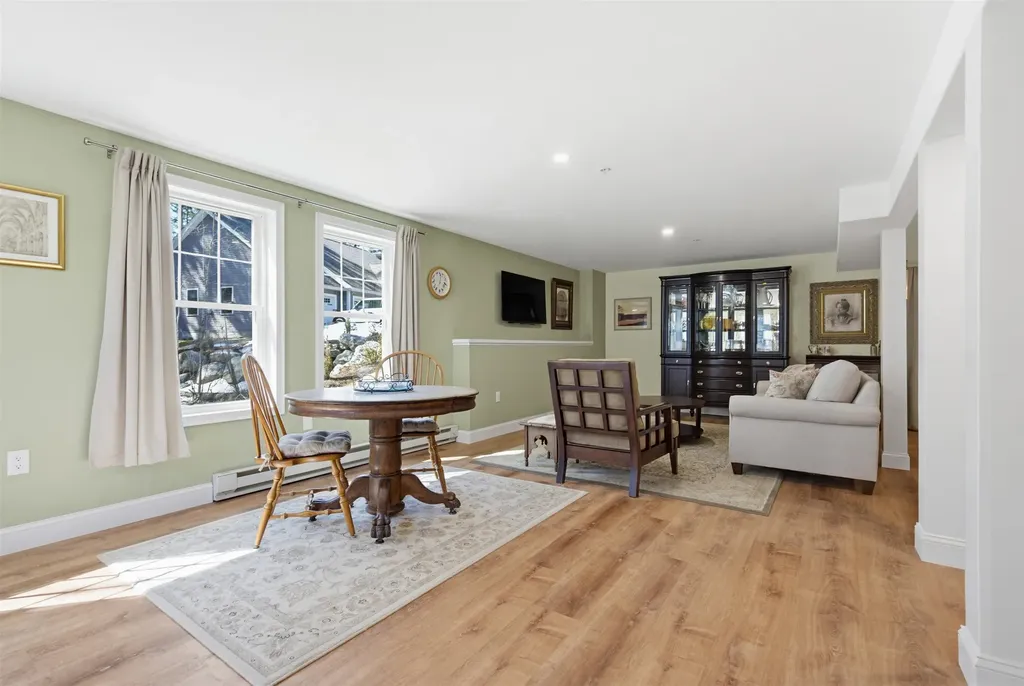 46 Three Ponds Drive Brentwood NH 03833