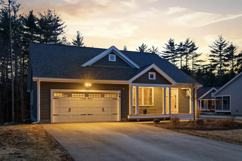 46 Three Ponds Drive Brentwood NH 03833