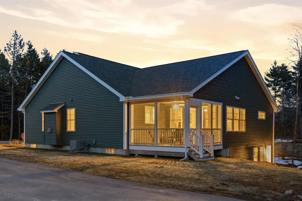 46 Three Ponds Drive Brentwood NH 03833