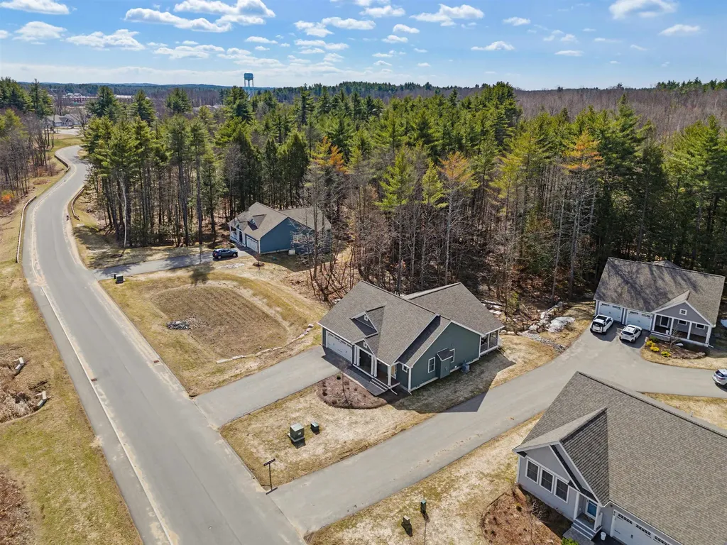 46 Three Ponds Drive Brentwood NH 03833