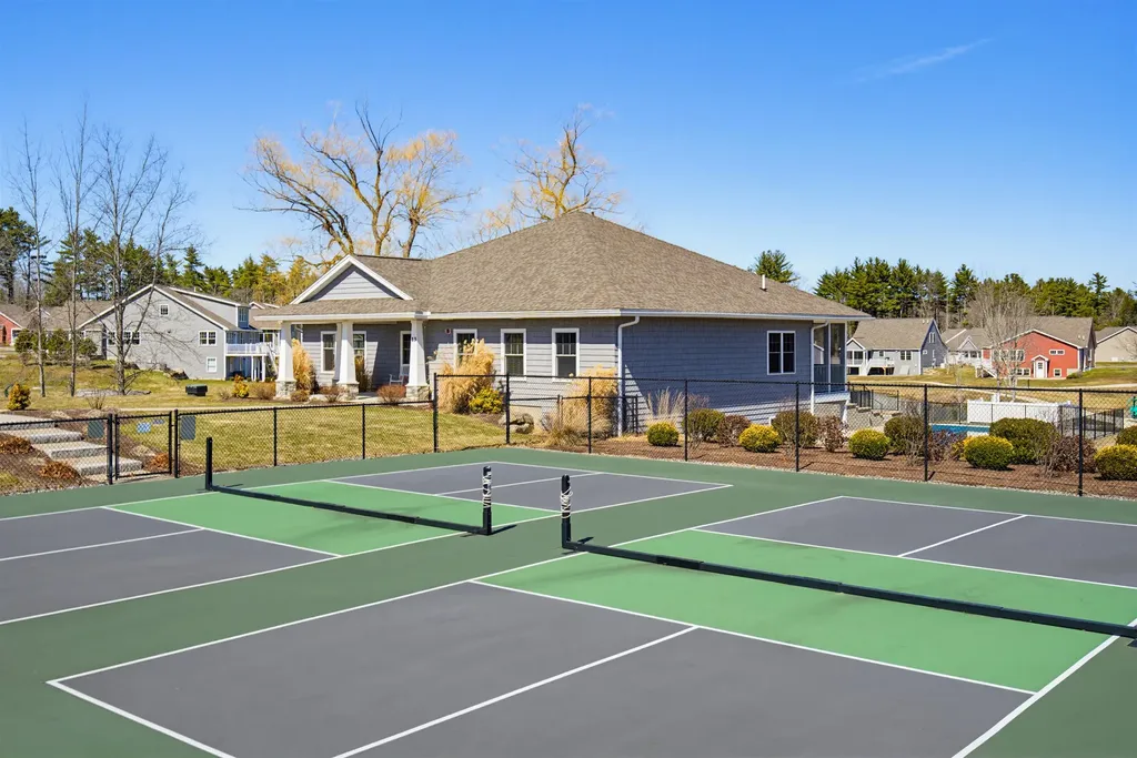 46 Three Ponds Drive Brentwood NH 03833