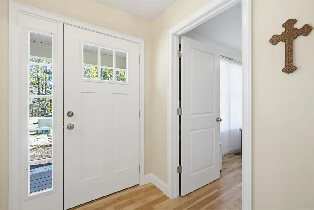 46 Three Ponds Drive Brentwood NH 03833