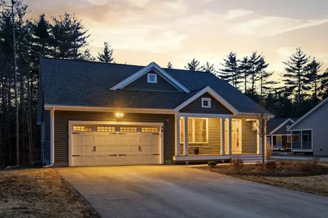 46 Three Ponds Drive Brentwood NH 03833