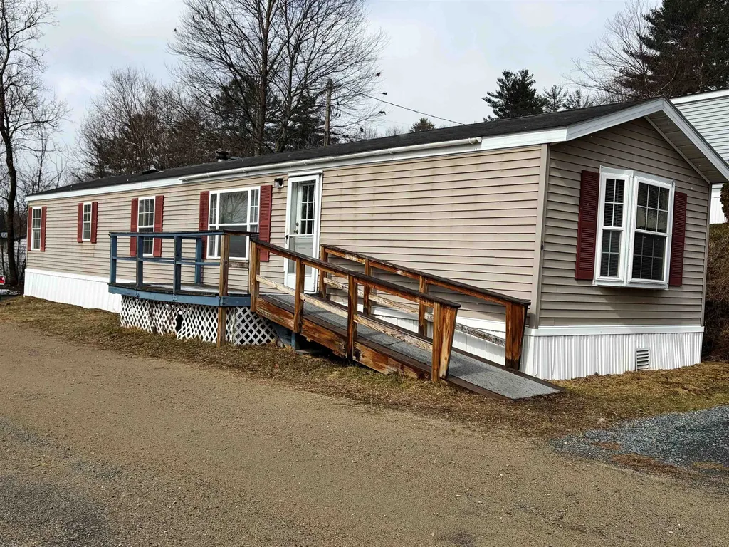 6 Hilltop Manor Mobile Home Park Littleton NH 03561