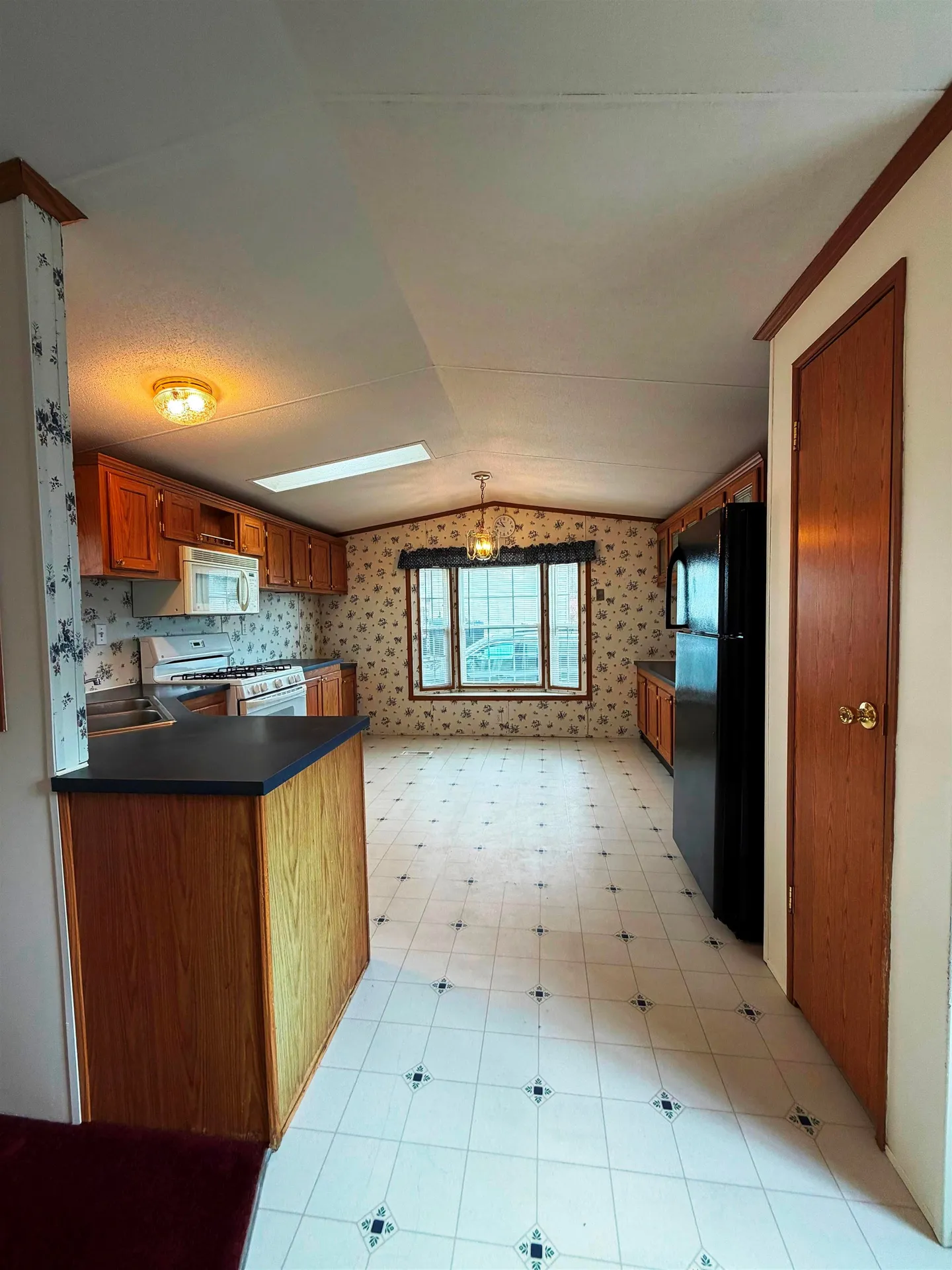 6 Hilltop Manor Mobile Home Park Littleton NH 03561