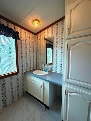 6 Hilltop Manor Mobile Home Park Littleton NH 03561