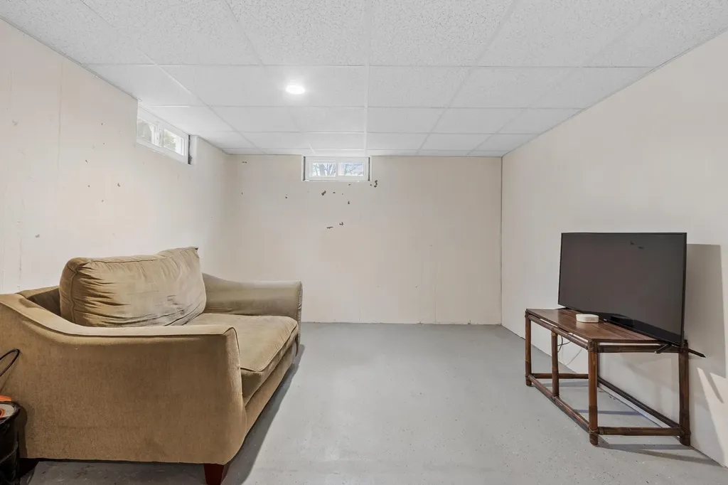 22 Marguerite Street Keene NH 03431