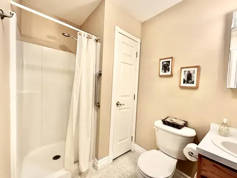 41 Chaddarin Lane Plymouth NH 03264