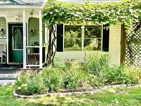 41 Chaddarin Lane Plymouth NH 03264