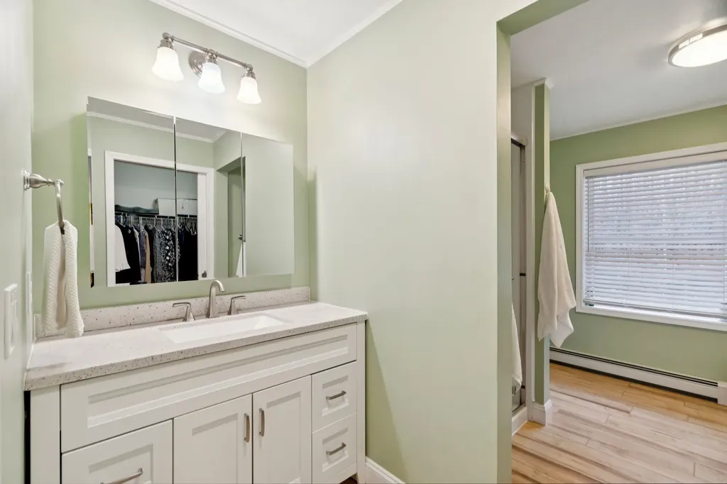 5 River View Road Newport NH 03773