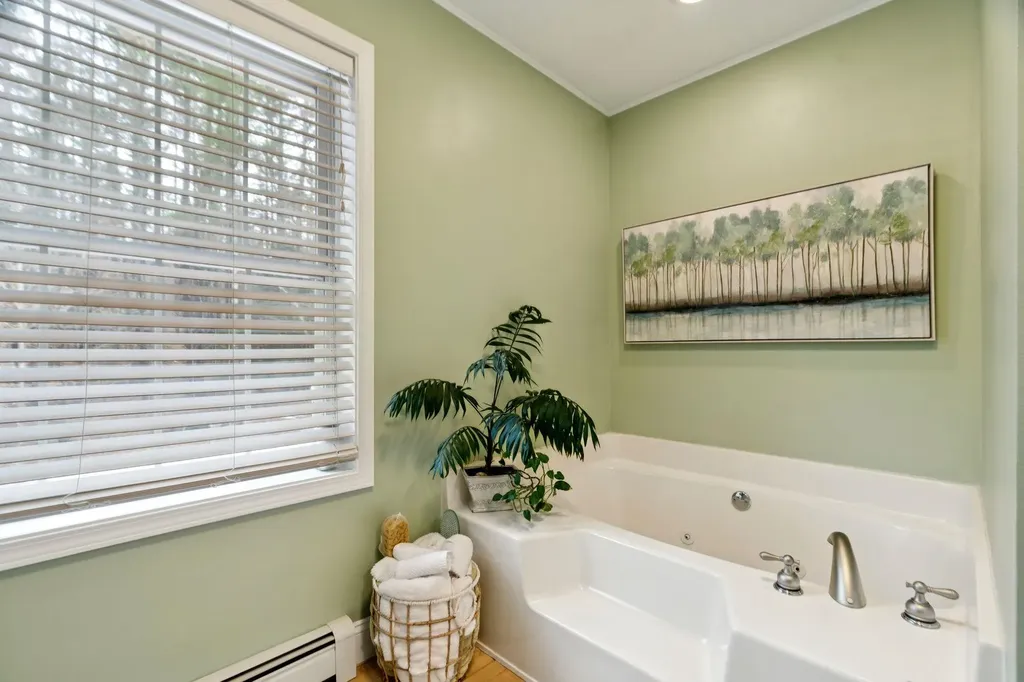 5 River View Road Newport NH 03773