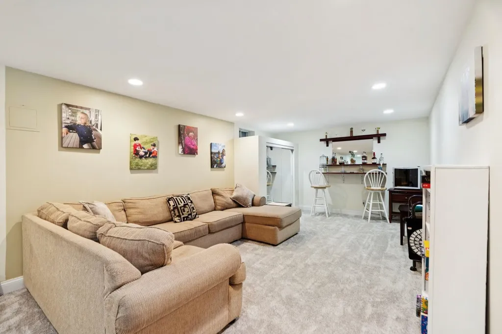 5 River View Road Newport NH 03773