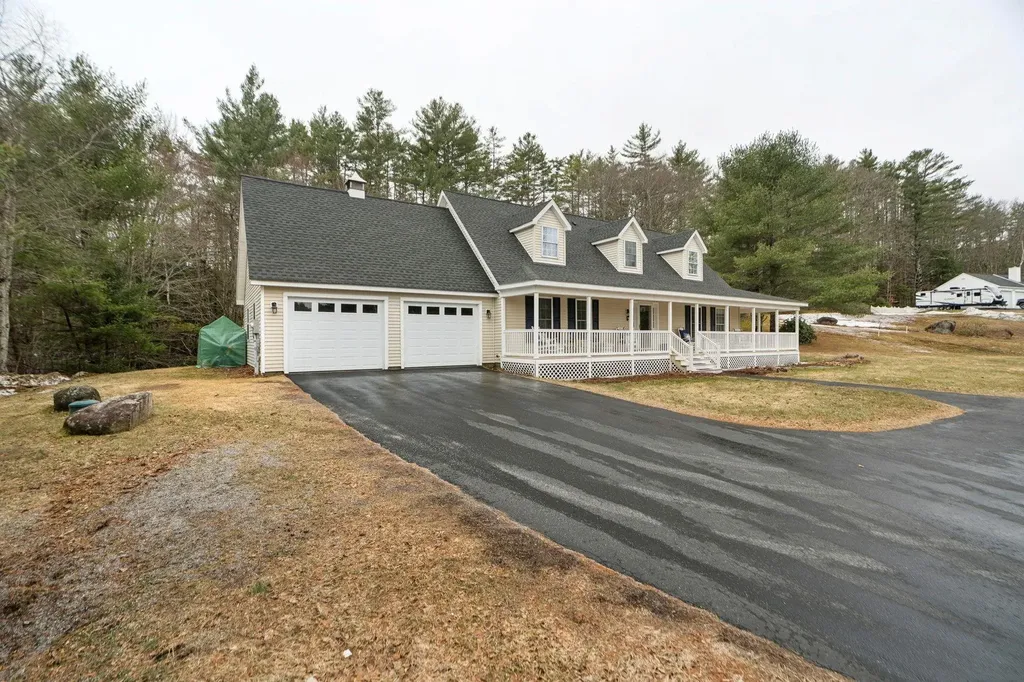 5 River View Road Newport NH 03773