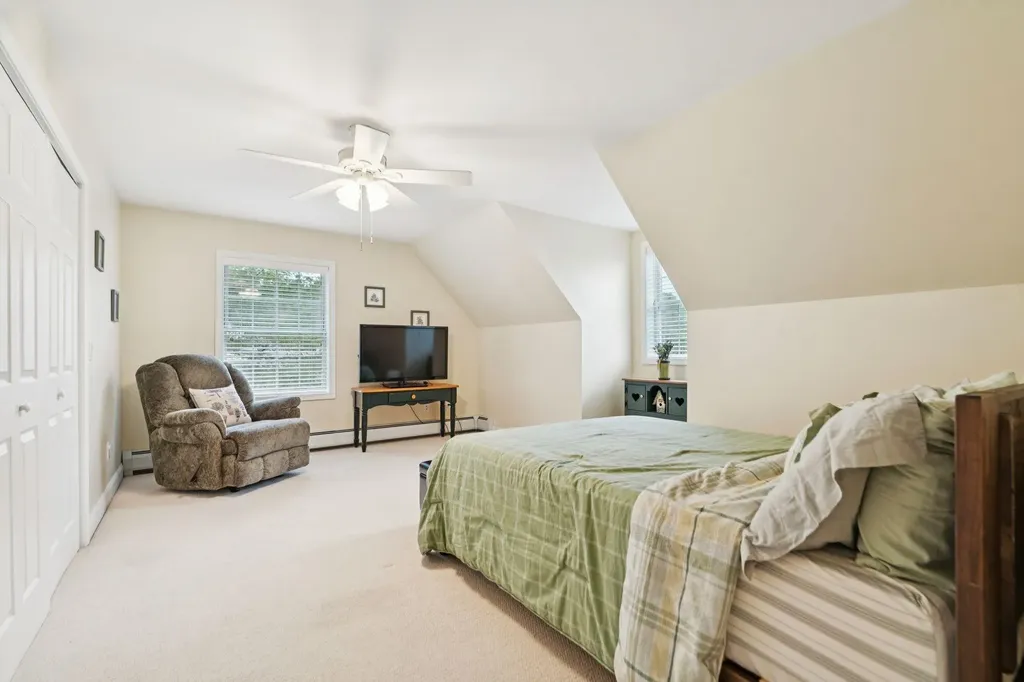 5 River View Road Newport NH 03773