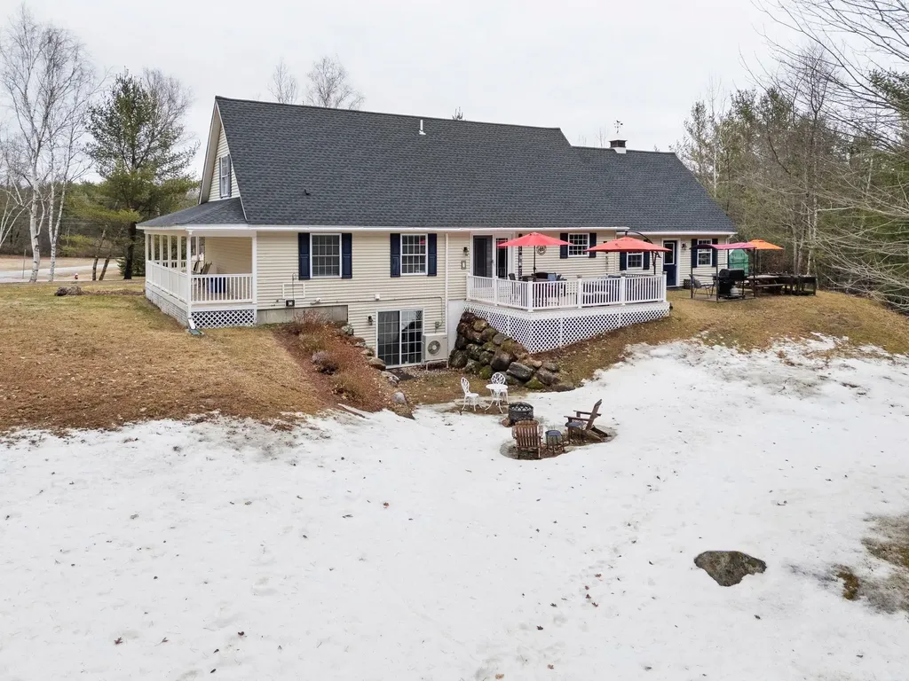 5 River View Road Newport NH 03773