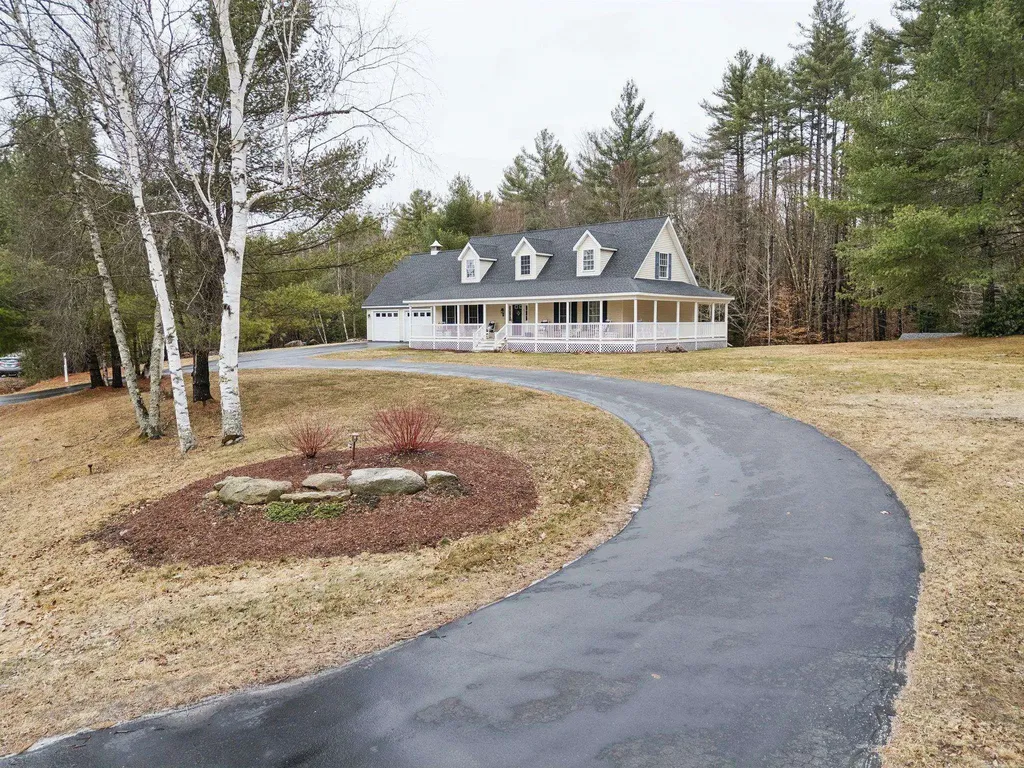 5 River View Road Newport NH 03773