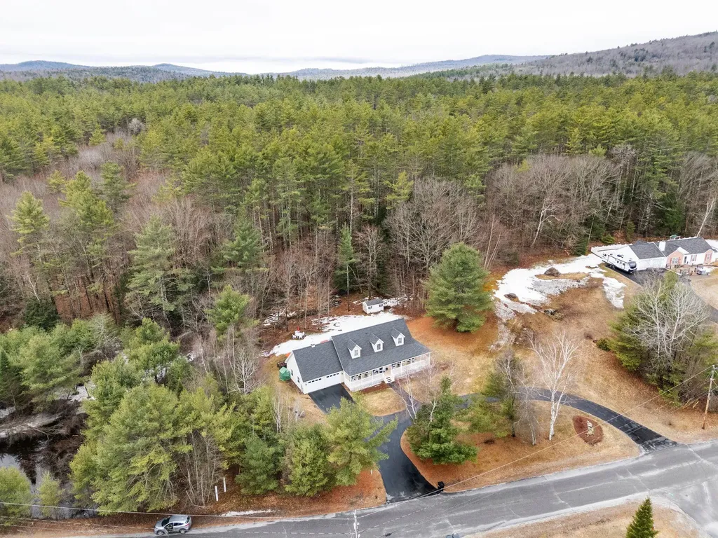 5 River View Road Newport NH 03773