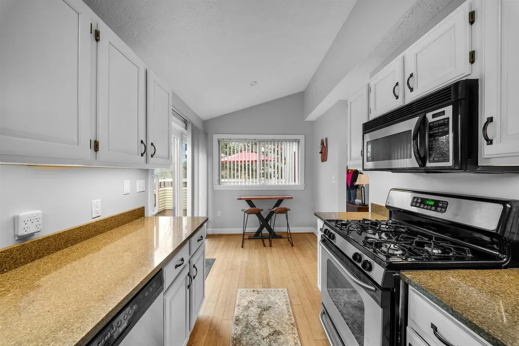 124 Spinnaker Way Portsmouth NH 03801
