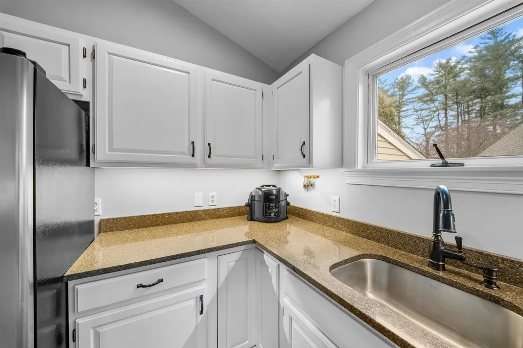124 Spinnaker Way Portsmouth NH 03801