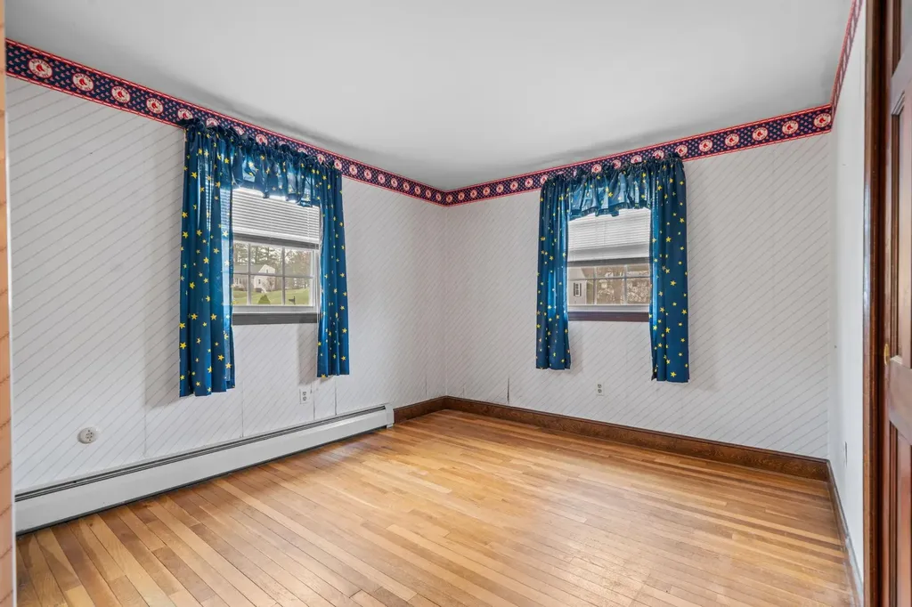 10 Vespa Lane Nashua NH 03064-1163