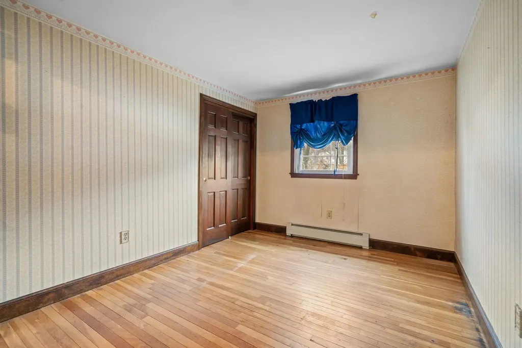 10 Vespa Lane Nashua NH 03064-1163