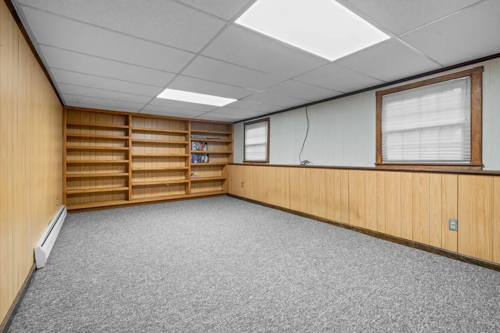 10 Vespa Lane Nashua NH 03064-1163