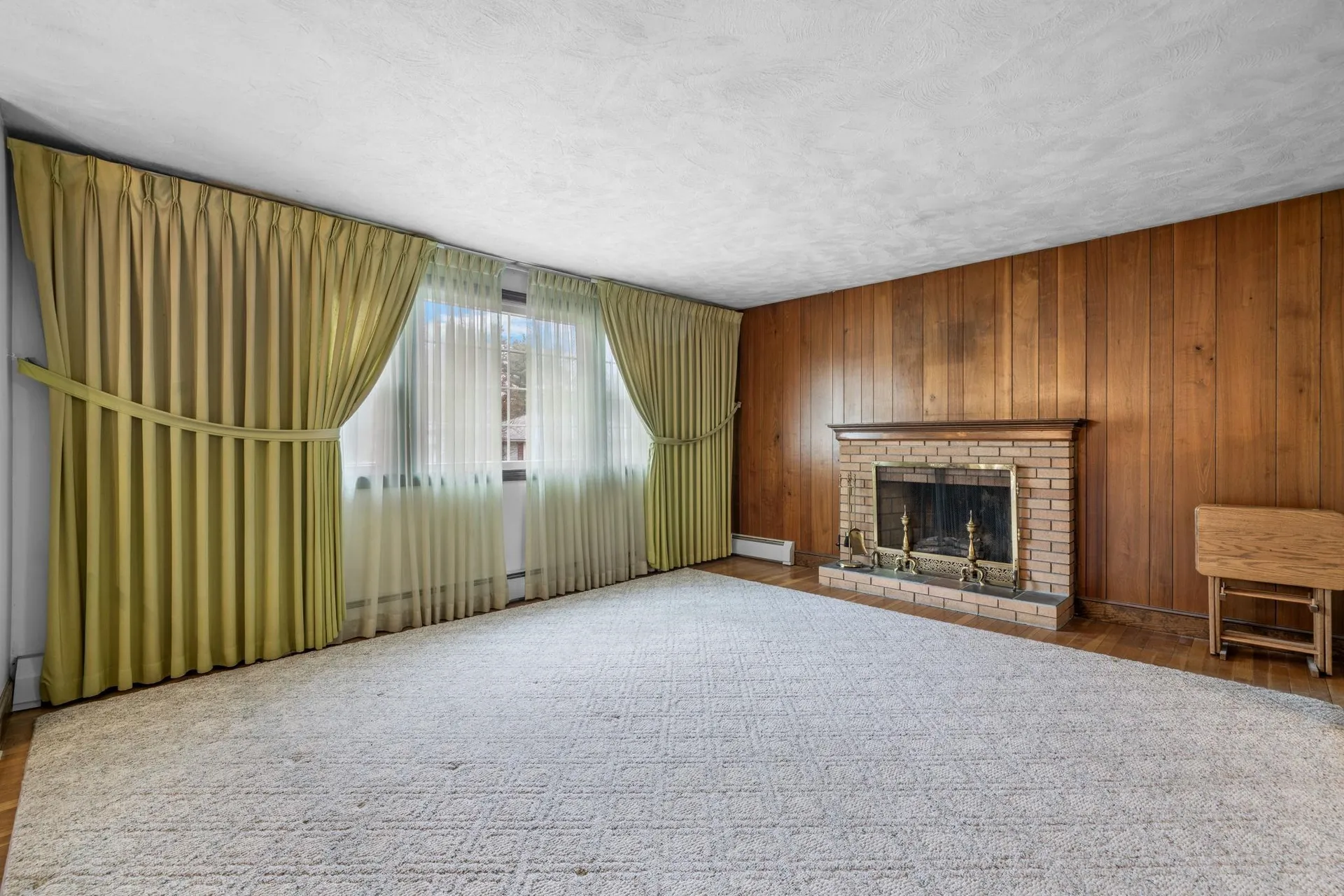 10 Vespa Lane Nashua NH 03064-1163