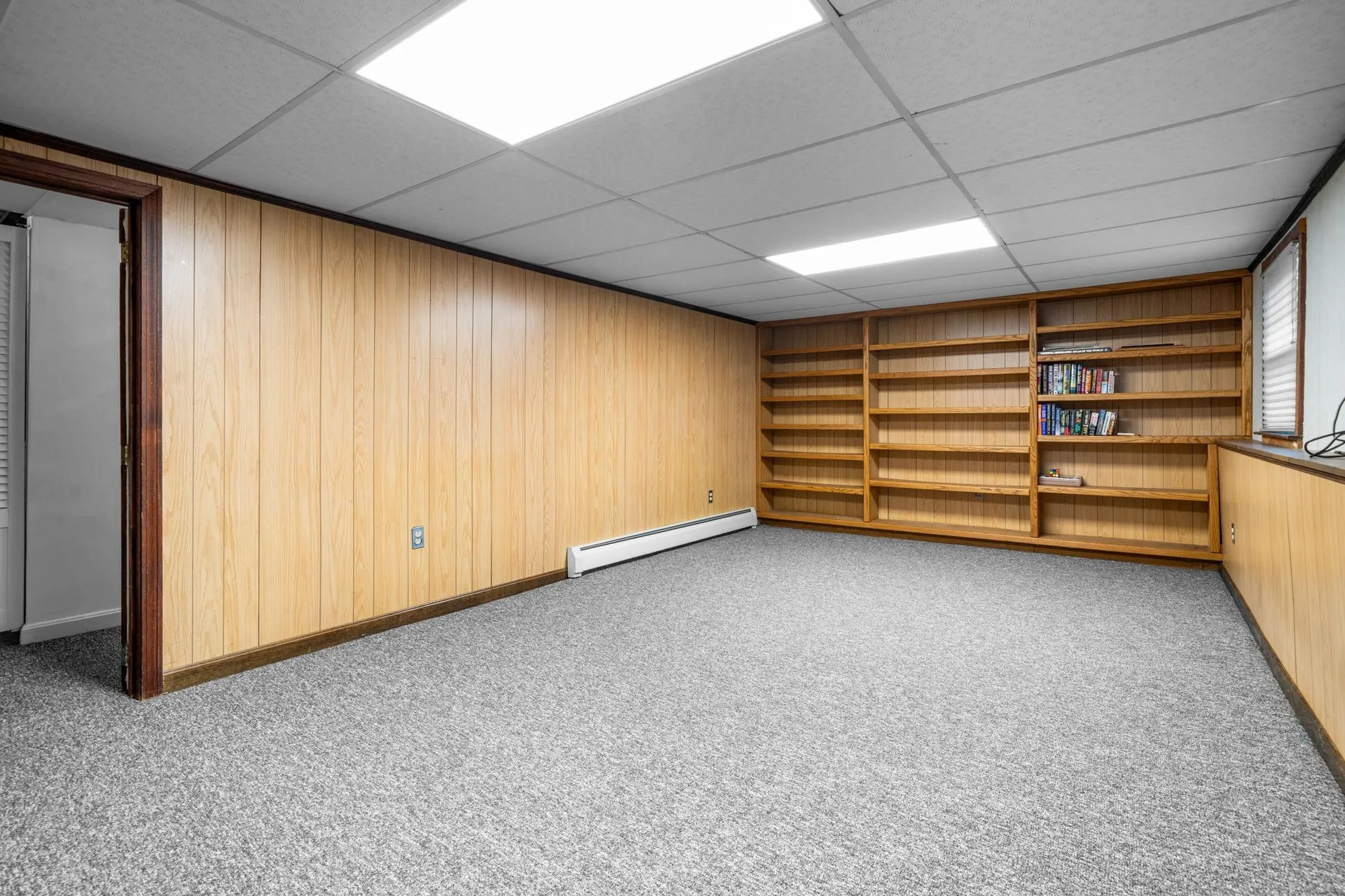 10 Vespa Lane Nashua NH 03064-1163