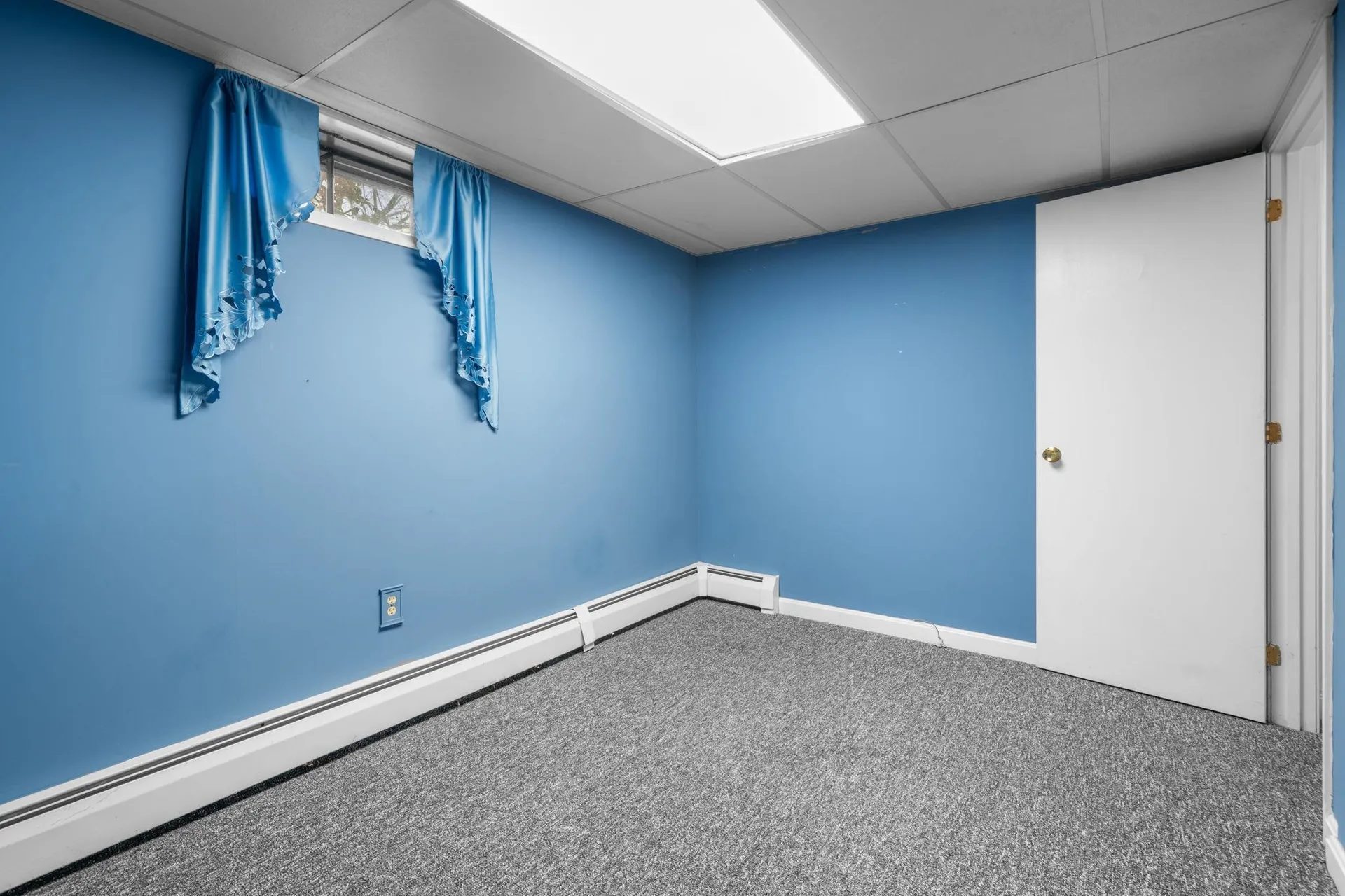 10 Vespa Lane Nashua NH 03064-1163