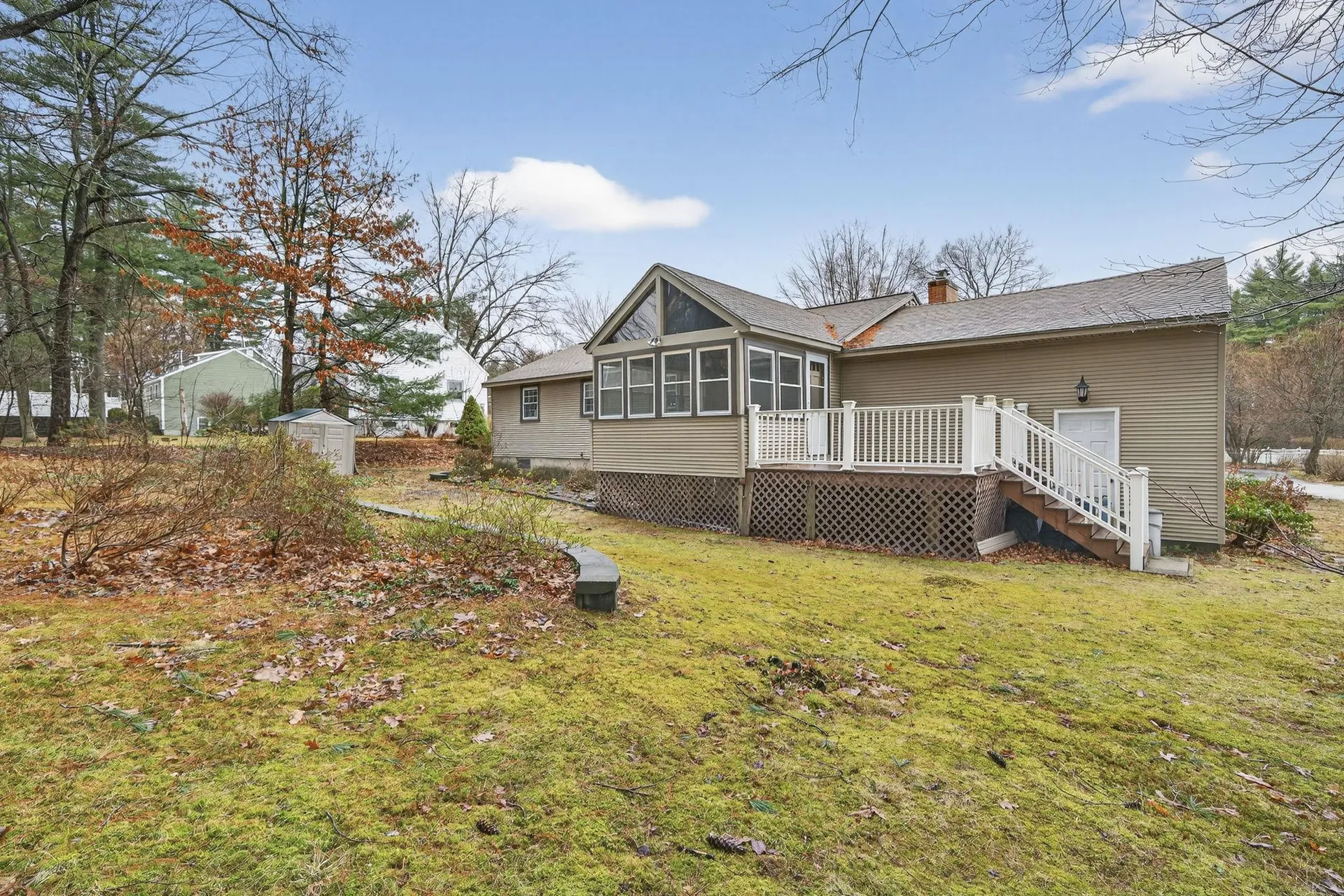 10 Vespa Lane Nashua NH 03064-1163