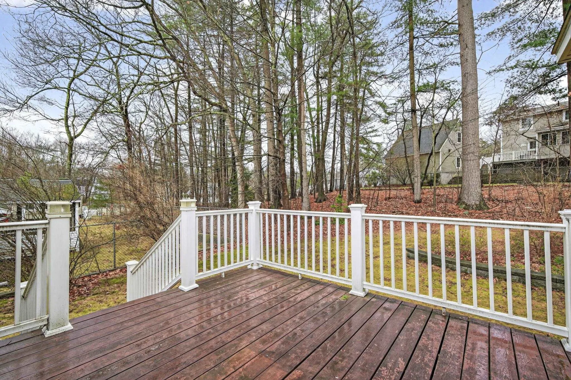 10 Vespa Lane Nashua NH 03064-1163