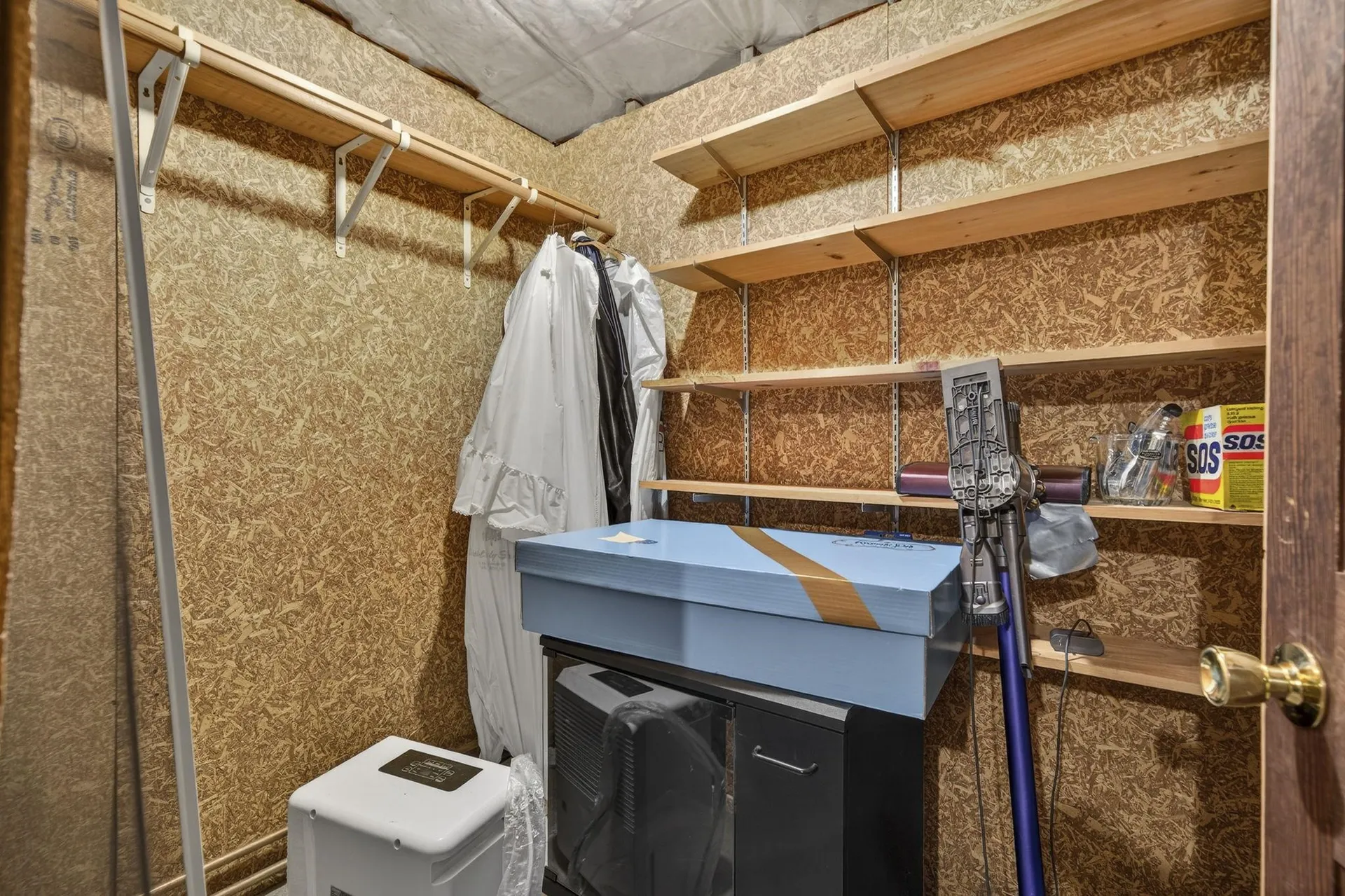 10 Vespa Lane Nashua NH 03064-1163