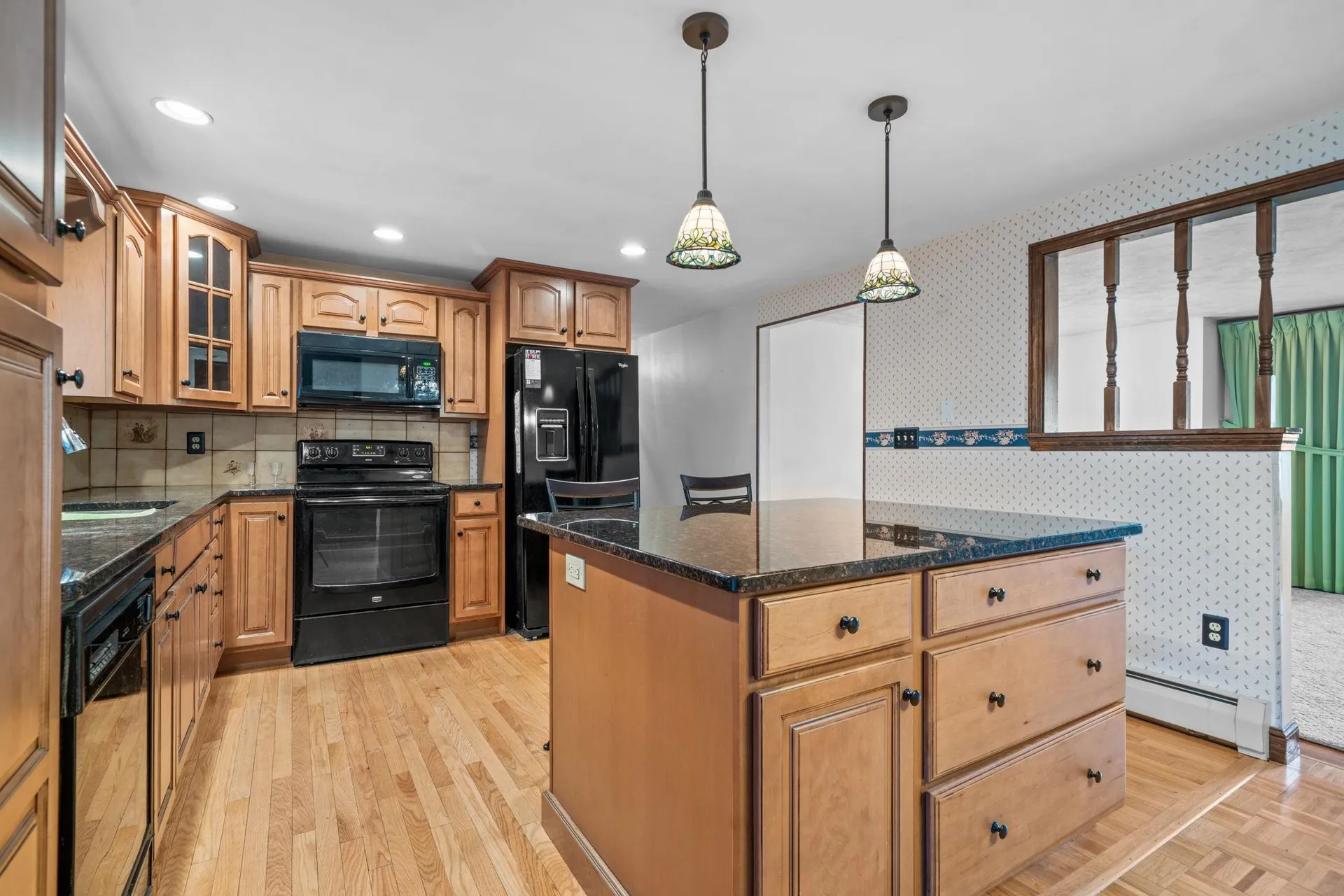 10 Vespa Lane Nashua NH 03064-1163