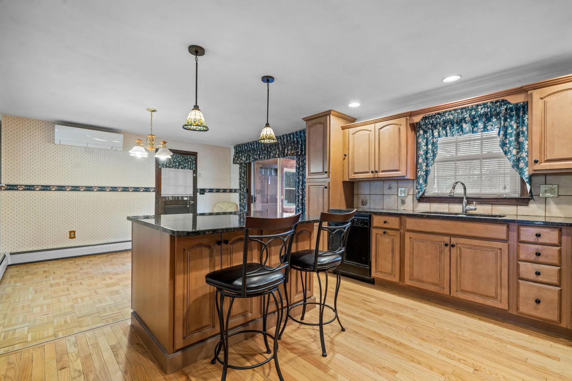 10 Vespa Lane Nashua NH 03064-1163