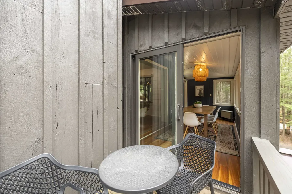 988 Old Quechee Road Hartford VT 05059