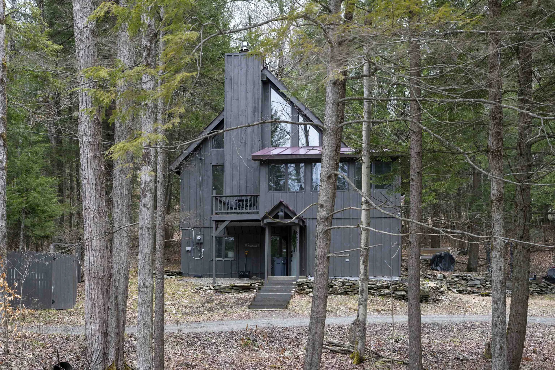 Hartford VT, 988 Old Quechee Road