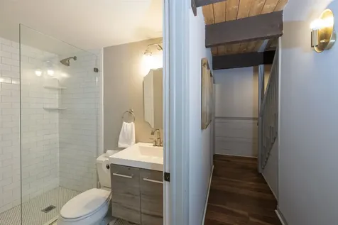 988 Old Quechee Road Hartford VT 05059