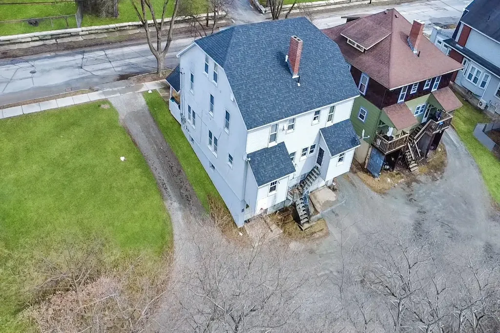 107 Grove Street Rutland City VT 05701