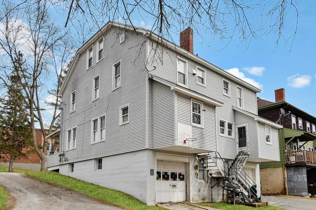 107 Grove Street Rutland City VT 05701