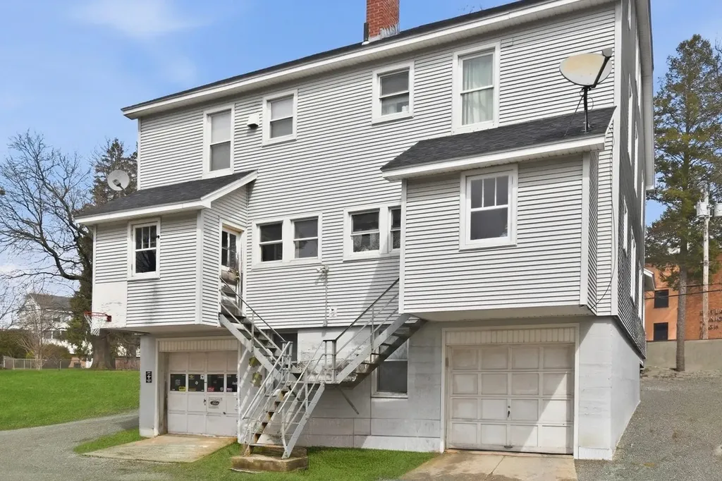 107 Grove Street Rutland City VT 05701