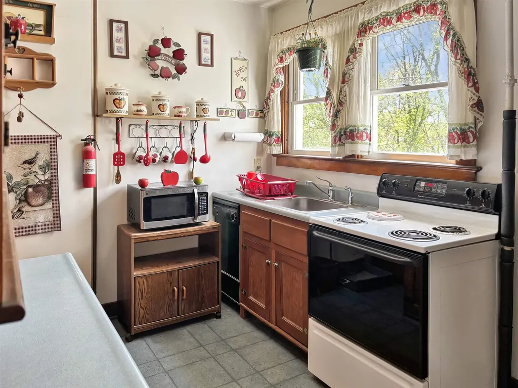 107 Grove Street Rutland City VT 05701