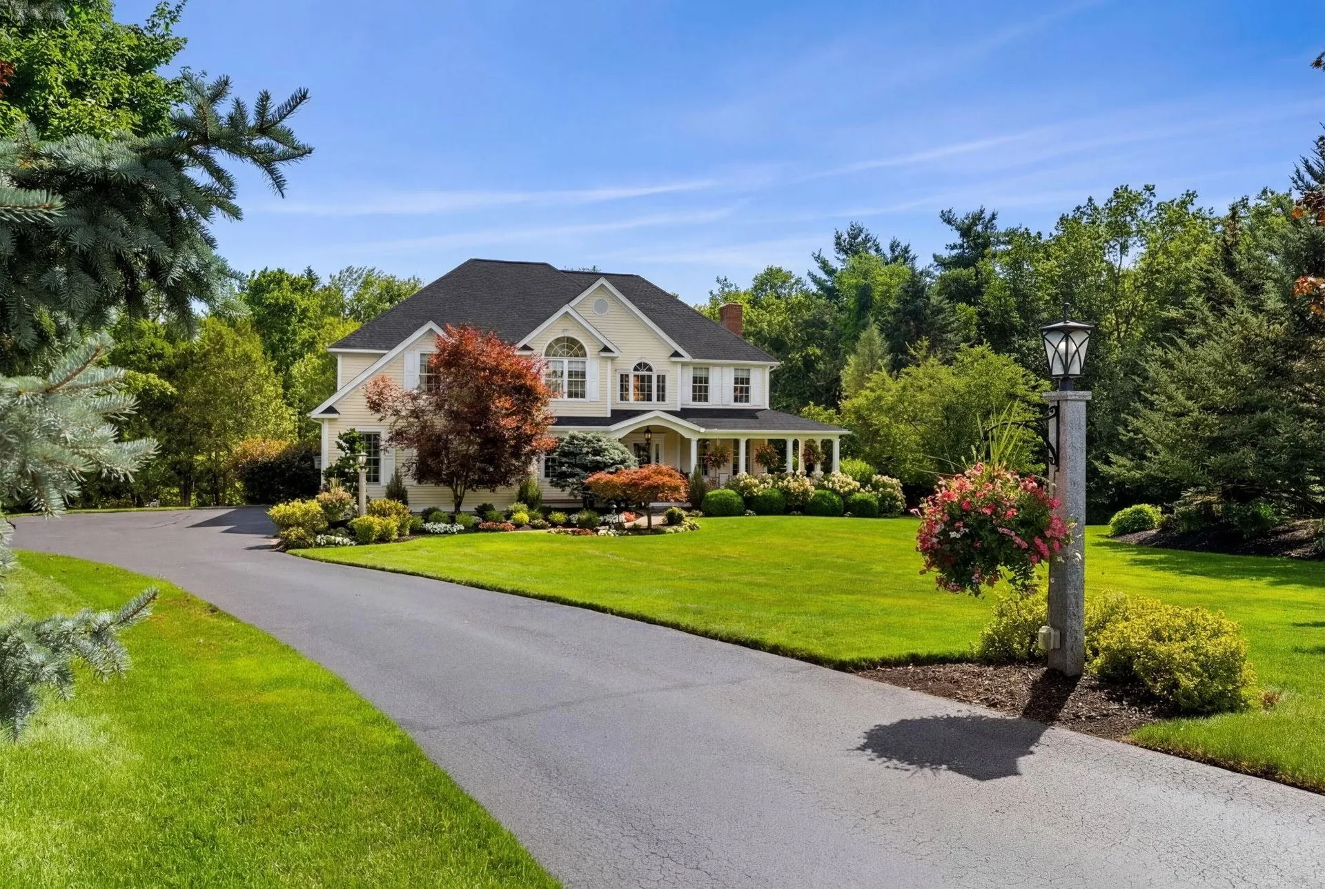 27 Mcafee Farm Road Bedford NH 03110