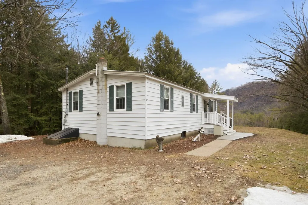 144 Halls Brook Road Rumney NH 03266