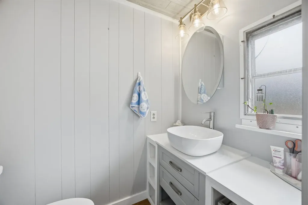 144 Halls Brook Road Rumney NH 03266