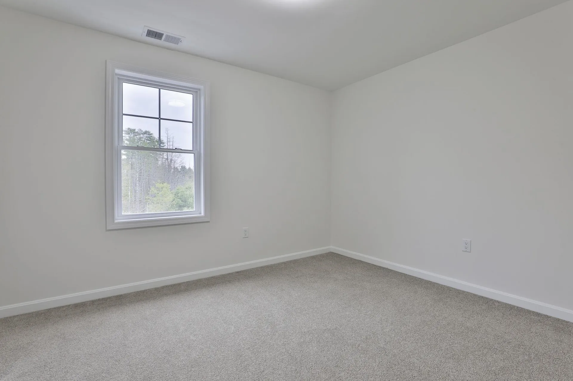 71 Crestview Way Raymond NH 03077